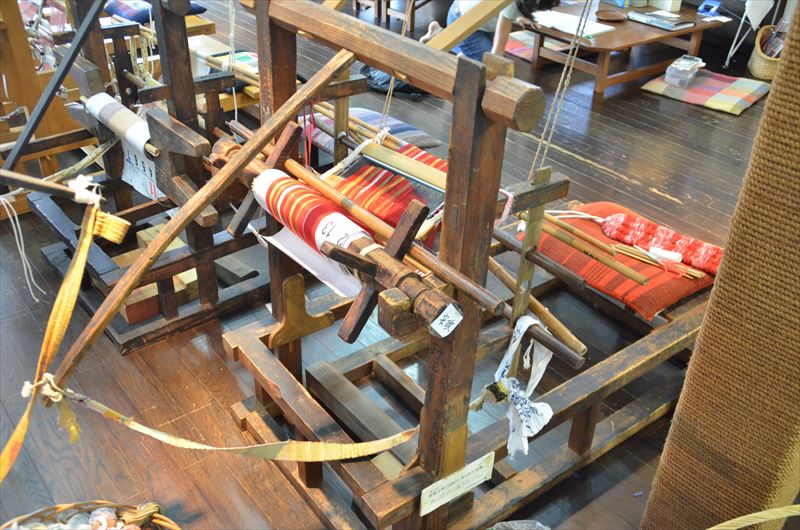 安価 ワタナベ  博物館展示品 貴重 特大 裂織りマット 雑貨